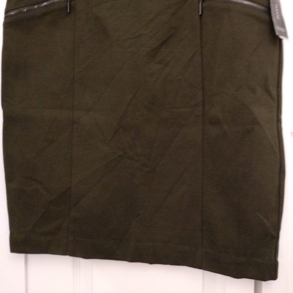 Straight Pencil Skirt Zip Pocket Size 16 Ret $69 - Picture 4 of 4